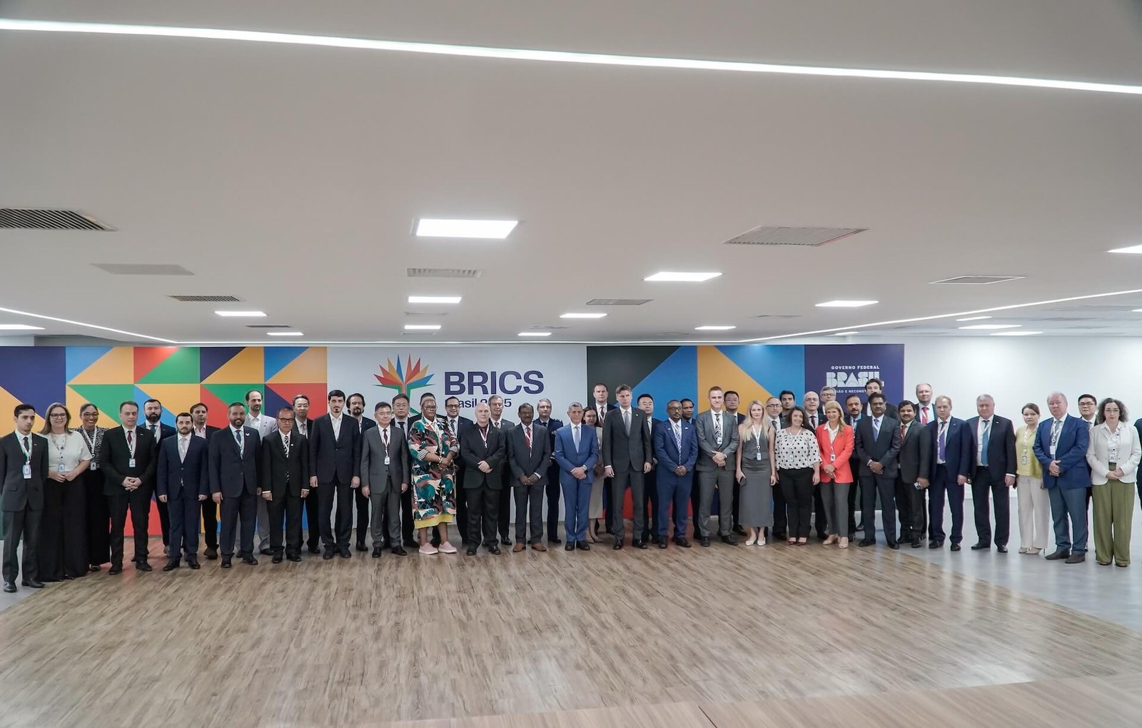 Representatives of BRICS space agencies met to discuss initiatives to reduce technological asymmetries, promote sustainability in space and advance the BRICS Virtual Constellation of Remote Sensing Satellites | Foto: Rafa Neddermeyer/BRICS Brasil/PR