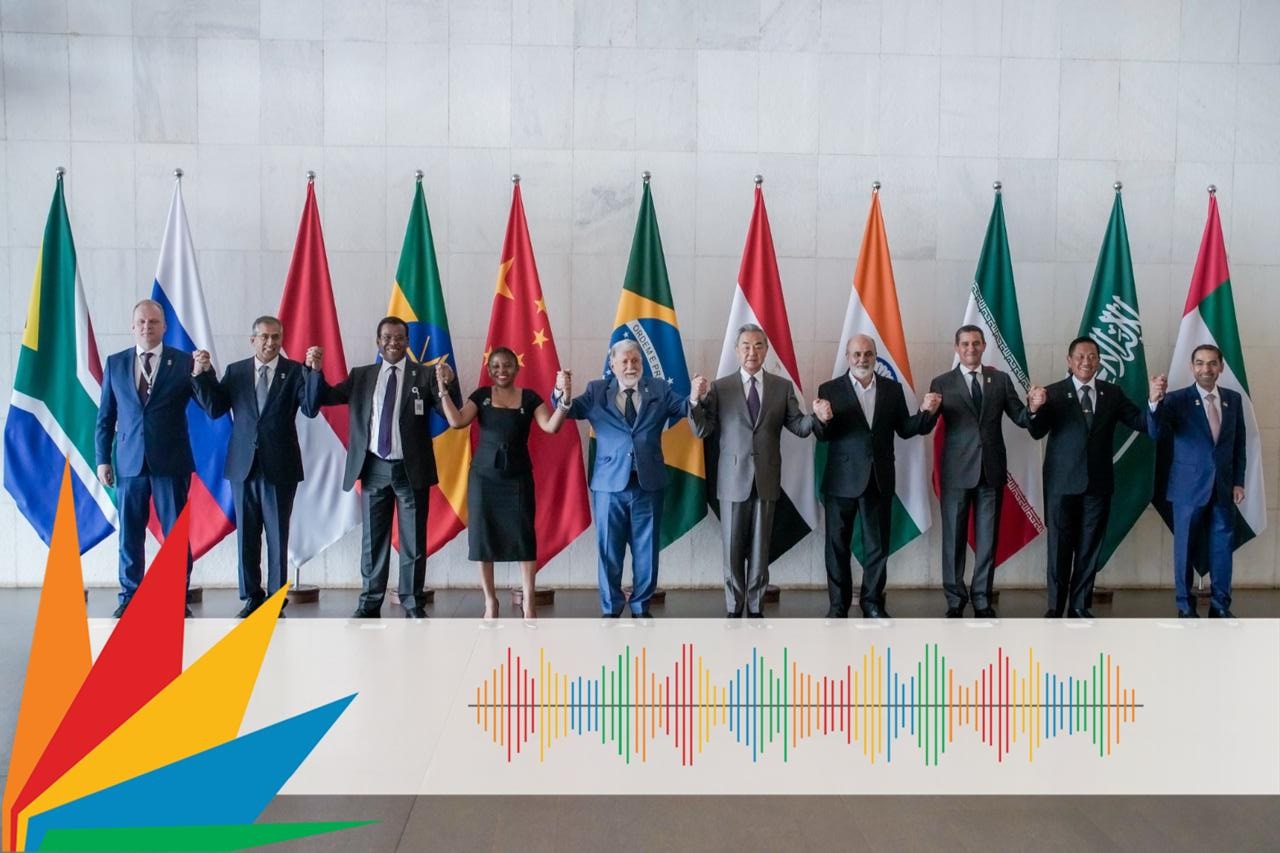 Sob a coordenação do embaixador Celso Amorim, reunião sobre segurança consolida-se na promoção de soluções pacíficas baseadas no Direito Internacional e nos mecanismos multilaterais | Foto: Rafa Neddermeyer/BRICS Brasil/PR