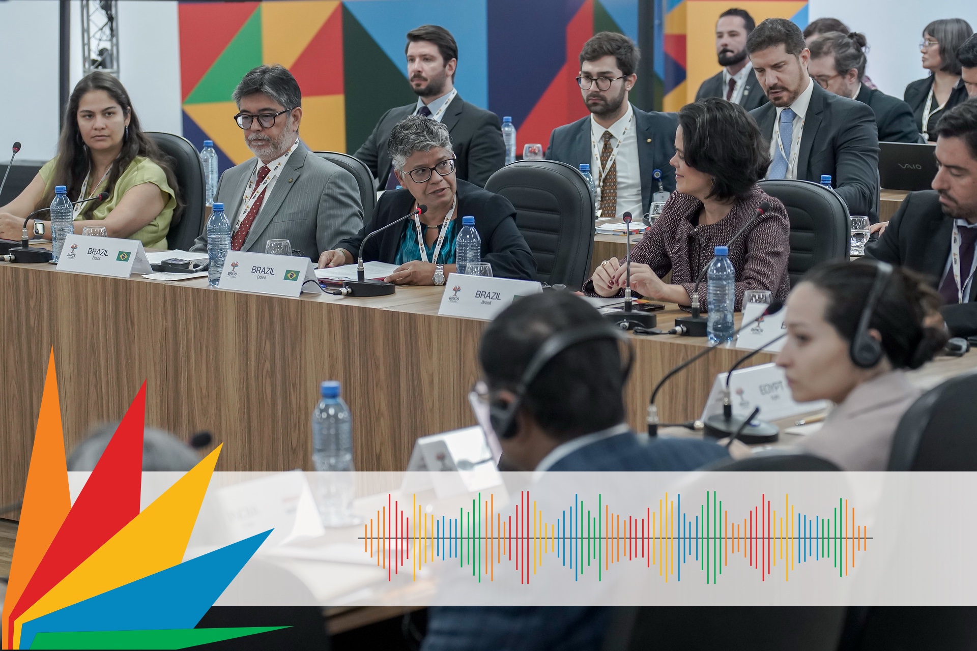 Na abertura da reunião, a secretária-executiva da CGU, Eveline Brito, diz que o BRICS, vive realidades diversas, mas que os países compartilham um compromisso com o crescimento sustentável | Foto: Rafa Neddermeyer/BRICS Brasil/PR