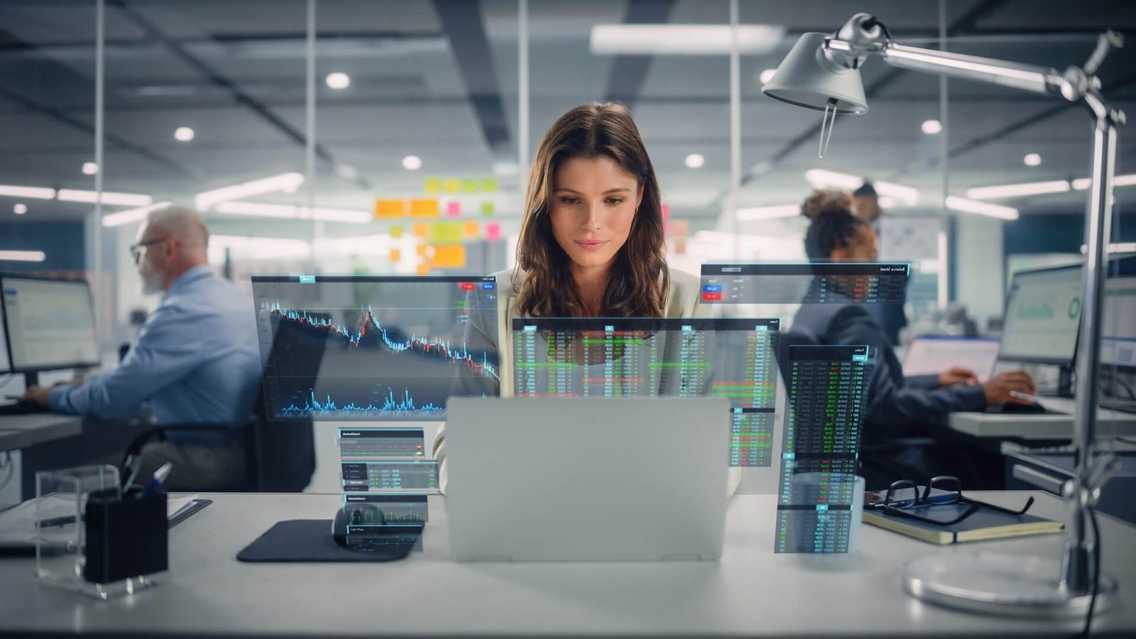 Mesas de debate abordarão temas como economia de dados, transformação digital da indústria e cooperação internacional em CT&I - Foto: Divulgação / Getty Images