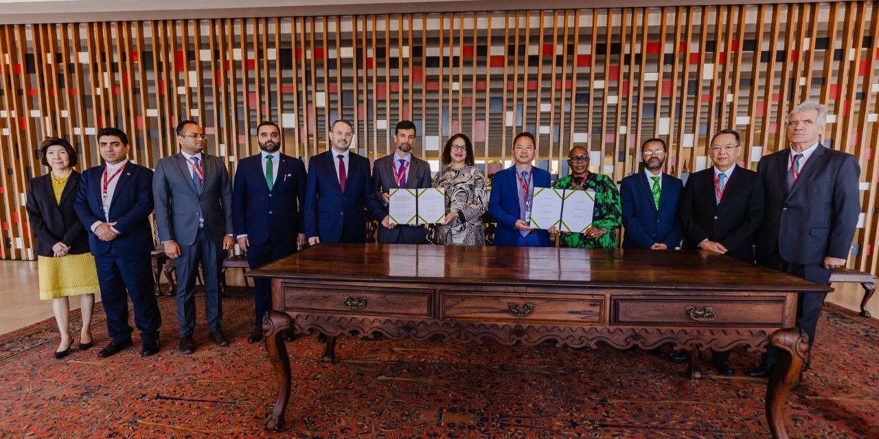 Países-membros do BRICS assinaram a expansão do Memorando de Entendimento sobre Cooperação em Ciência, Tecnologia e Inovação, que inclui a Indonésia e outros países parceiros no marco de dez anos do documento — Foto: Luara Baggi/MCTI