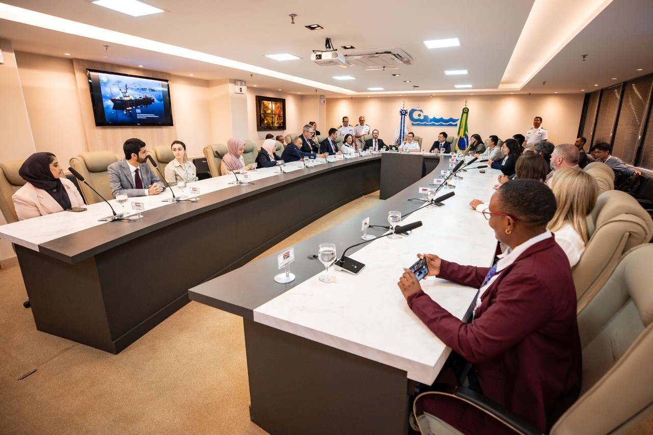 O último dia da reunião foi marcado por uma visita técnica à Comissão Interministerial de Recursos do Mar, da Marinha do Brasil