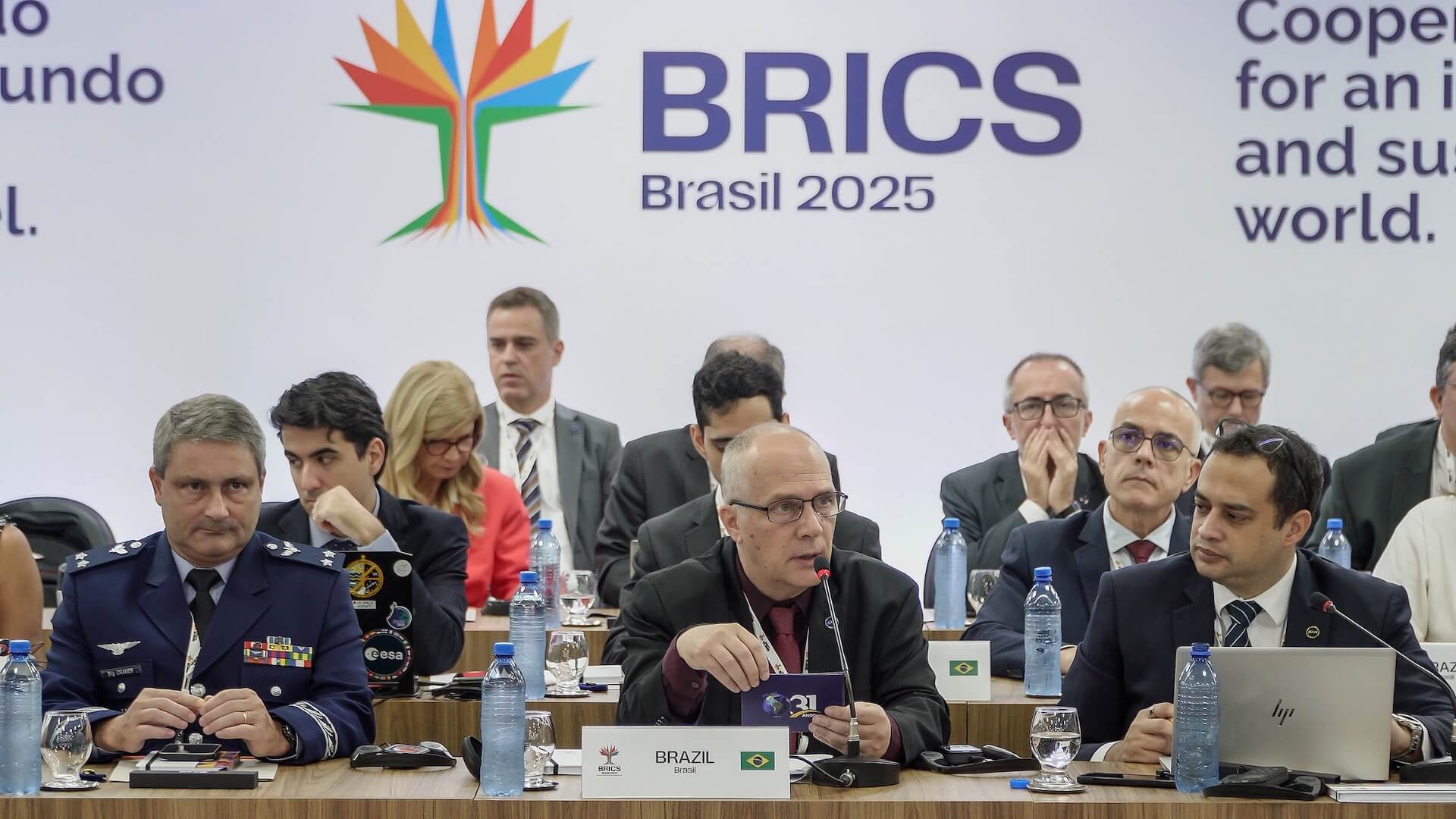 Marco Antonio Chamon, presidente da Agência Espacial Brasileira, durante reunião do BRICS em Brasília. "A cooperação entre os países é essencial para reduzir as assimetrias tecnológicas no setor espacial." | Foto: Rafa Neddermeyer/BRICS Brasil/PR