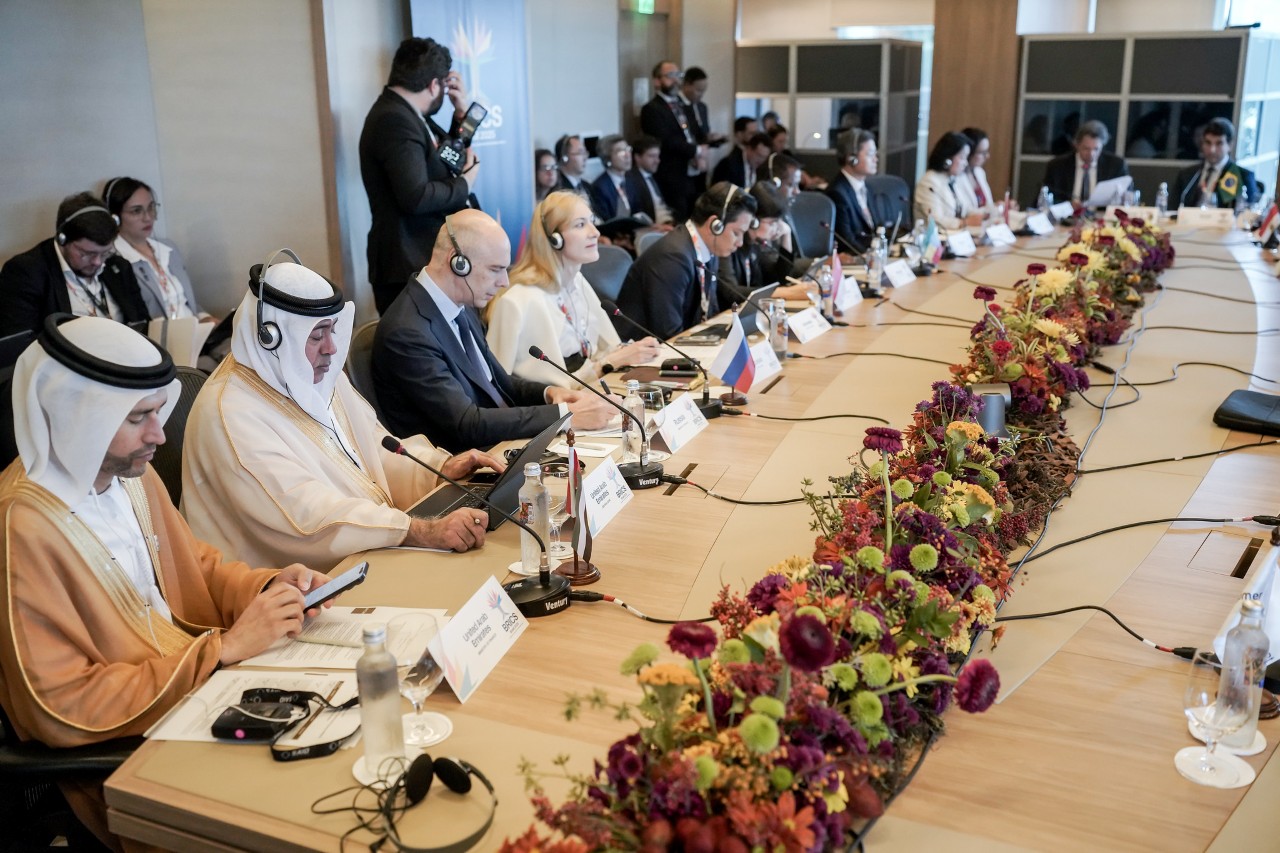Ministros de finanças e presidentes dos Bancos Centrais se reúnem na última reunião ministerial antes da Cúpula do BRICS de 2025 — Foto: Rafa Neddermeyer / BRICS Brasil